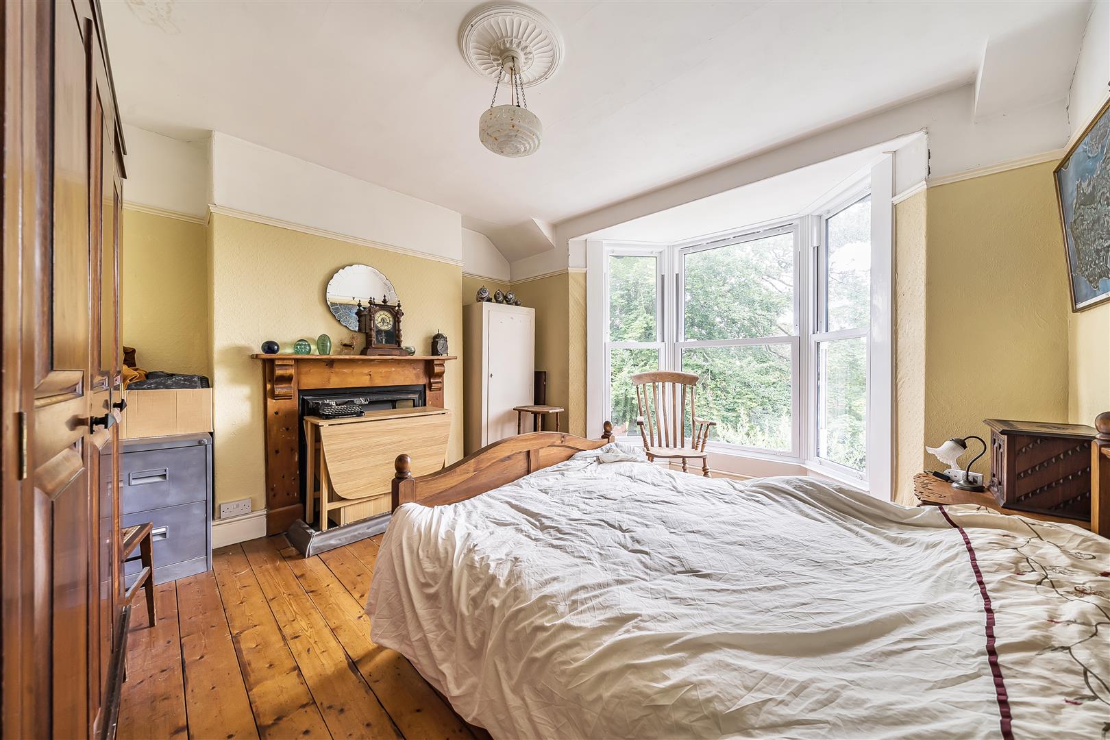 Glanbrydan Avenue, Uplands, Swansea, SA2 0HY